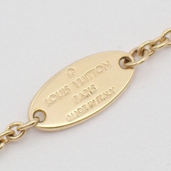 LOUIS VUITTON Collier Essential V Necklace Imitation Pearl GHW - Picture 10 of 11